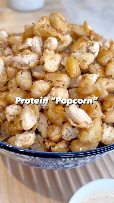 You have to try my 1-ingredient Protein “Popcorn”. This recipe turns out super crunchy, salty, protein and fibre loaded, and simply… | Instagram Kidney Bean Popcorn, White Bean Popcorn, Bean Popcorn, Protein Popcorn, Healthy Salty Snacks, Healthy Substitutes, Cozy Food, Veg Recipe, Beans Beans