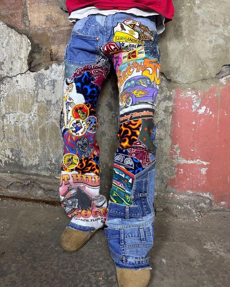 Patchwork Jeans Aesthetic, Patching Jeans, Denim Diy Clothes, Denim Editorial, Black Men Street Fashion, Diy Clothes Design, Mens Trendy Outfits, Street Fashion Men Streetwear, Diy Fashion Clothing