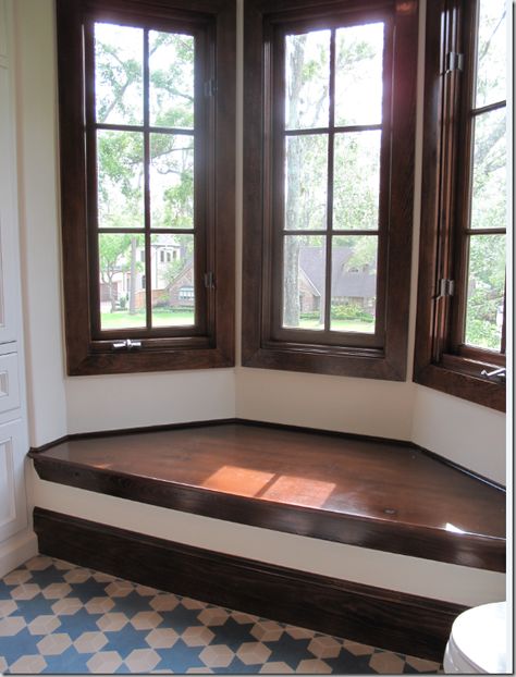 bay window seat, cement tile floor Cozy Floor Seating, Bay Windows Ideas, Bay Window Decor, Cozy Window Nook, Bay Window Design, Booth Seating In Kitchen, Window Remodel, Windows Ideas, Tile House