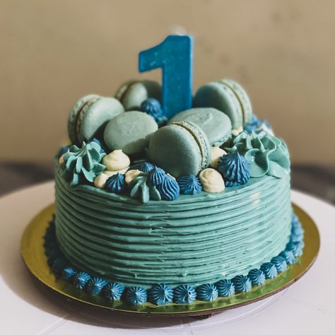 Chocolate Moist with Italian Meringue Buttercream #frenchmacaron #macaroncake #aesthetic #bluetheme Blue Macaron Cake, Macaron Cakes, Blue Macaron, Italian Meringue Buttercream, Macaron Cake, Italian Meringue, Meringue Buttercream, French Macarons, Meringue