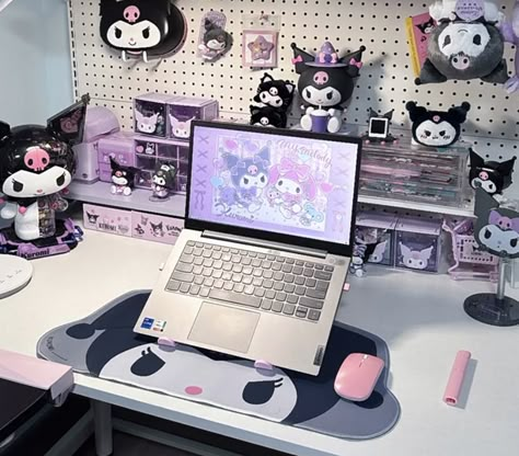 Kuromi Desk Setup, Room Ideas Kuromi, Kuromi Themed Room, Kuromi Gaming Setup, Kuromi Room Ideas, Drawing Kuromi, Kuromi Laptop, Kuromi Room Decor, Kuromi Desk