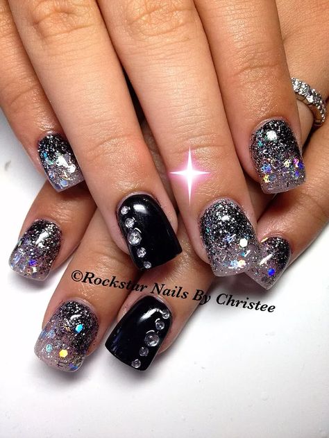 02613ebef6b37bccb3480dac3afa0262.webp (736×981) Nail Art Paillette, Her Nails, Get Nails, Hot Nails, Fabulous Nails, Bling Nails, Fancy Nails, Creative Nails, Nail Polishes