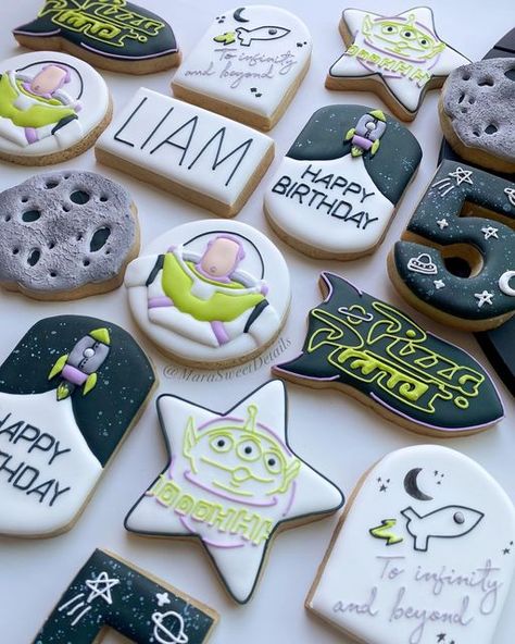 Buzz Lightyear Cookies Decorated, Buzz Light Year Cookies, Buzz Lightyear Cookies, Gemstone Cookies, Eclipse Cookies, Buzz Birthday, Lightyear Party, Buzz Lightyear Birthday Party, Buzz Lightyear Party