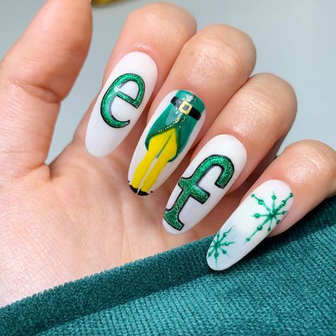 Elf Movie Nails, Elf Nails Christmas, Buddy The Elf Nails, Elf Nails Designs, Christmas Manicure Ideas, Elf Nails, Nails Ideas 2022, Movie Nails, New Year's Eve Makeup