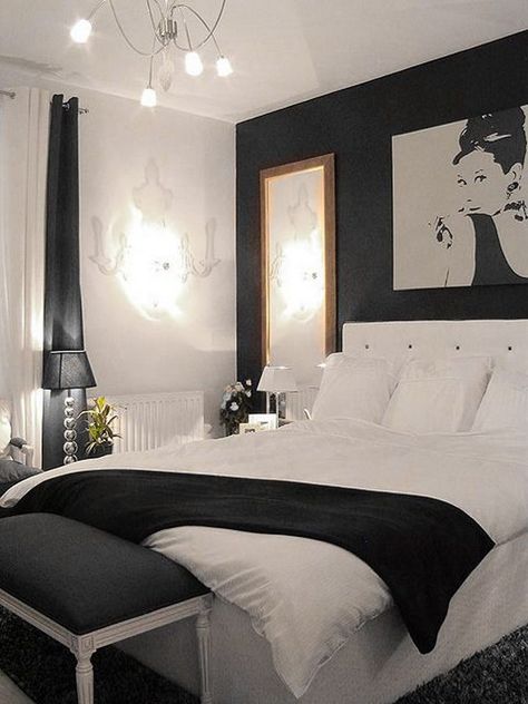 Small Glamorous Black & white bedroom. Black White Bedrooms, Black And White Bedroom, White Bedroom Design, White Bedroom Decor, Gold Bedroom, Bedroom Black, غرفة ملابس, White Room, Master Bedrooms Decor