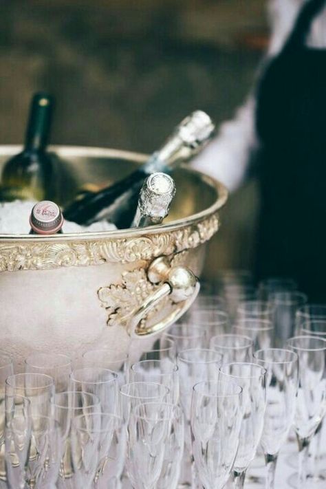 Cocktail Bar Wedding, Intimate Italian Wedding, Parisian Wedding, Wedding Style Inspiration, Bar Wedding, Chateau Wedding, Champagne Buckets, French Wedding, Wedding Bar