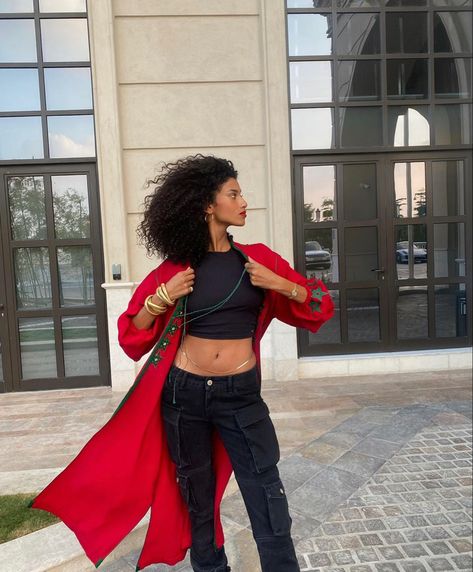 Imaan Hammam Style, Culture Aesthetic, Imaan Hammam, Moroccan Aesthetic, Nba Basketball Art, Moroccan Fashion, Moroccan Caftan, Moroccan Style, Morocco