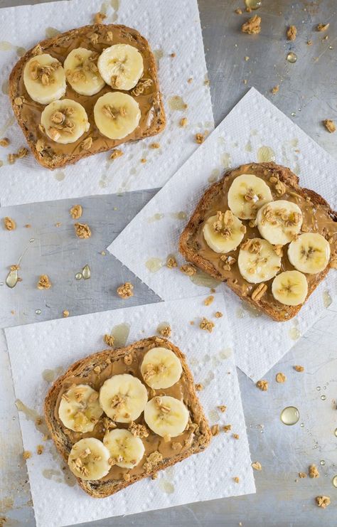 Toast Ideas Breakfast, Breakfast Peanut Butter, Toast Ideas, Peanut Butter Toast, Banana Butter, Butter Crunch, Banana Toast, Banana Sandwich, Honey Toast