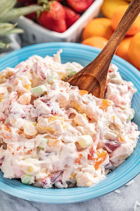 Grandma's Ambrosia Salad - thestayathomechef.com Ambrosia Salad Recipe, Ambrosia Recipe, Ambrosia Fruit Salad, Creamy Fruit Salads, Stay At Home Chef, Fruit Salad Easy, Resep Salad, Ambrosia Salad, Summer Salad Recipes