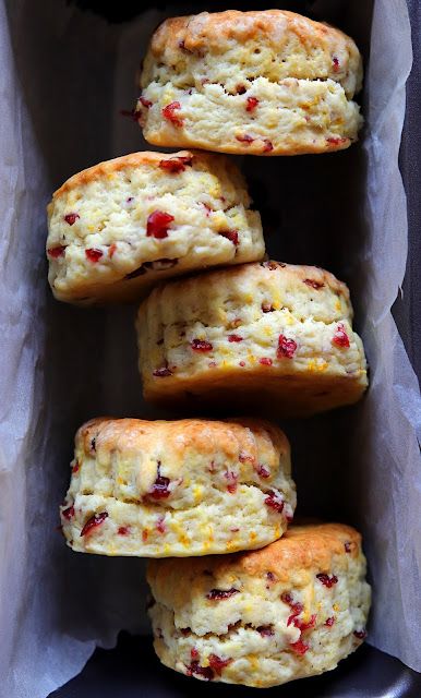 Cranberry Orange Scones, Cranberry Scones, Orange Scones, Scones Recipe Easy, Orange Cranberry, Cream Scones, Cranberry Orange, Diet Vegetarian, Scone Recipe