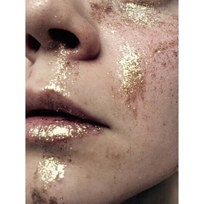 Weekend ✨ #inspo #inspiration#ootd #gold#finejewelry #fashionphotography #jewelry #jewellery #etsyjewelry Fine Line Harry Styles, Queen Of Nothing, Kiernan Shipka, Holly Black, Gold Aesthetic, Strong Love, Greek Myths, Yellow Aesthetic, Character Aesthetic