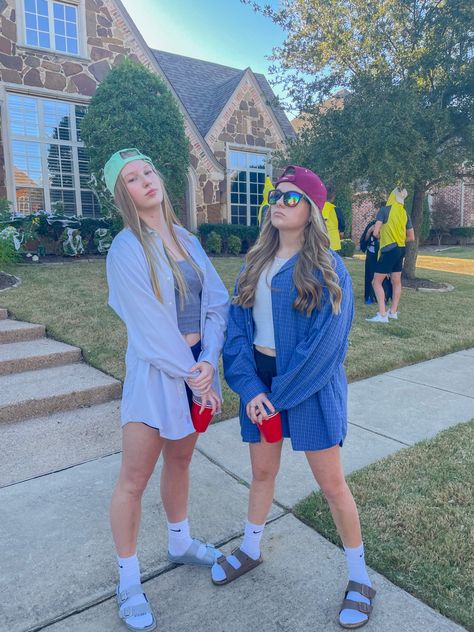 Frat Boy Costume For Girls Outfit, Frat Boys Halloween Costume, School Spirit Face Paint, Frat Boy Costume, Frat Boy Outfit, Sorority Work Week, Frat Boys, Spirit Week Outfits, Week Outfits