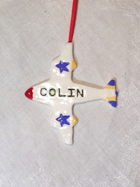 Ceramic Airplane Ornament Clay Airplane, Ceramic Airplane, Plasticine Ideas, Plane Decor, Air Clay, Color Me Mine, Clay Stuff, Resin Ideas, Clay Ornaments