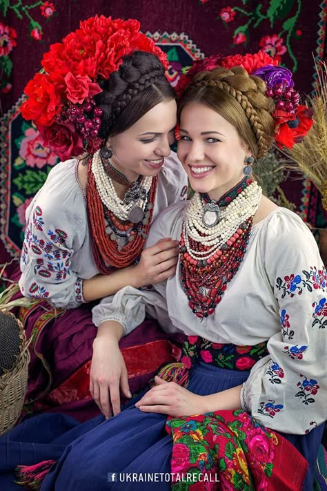 Ukraine, from Iryna                                                                                                                                                                                 More Folklore Fashion, Ukrainian Clothing, Costumes Around The World, Ukraine Women, Ethno Style, Ukrainian Art, Folk Dresses, Folk Fashion, Russian Fashion