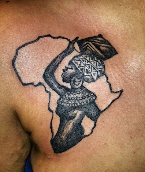 Queen. Afro Tattoo, Side Hip Tattoos, Tan Tattoo, Africa Tattoos, African Tattoo, Queen Tattoo, Black Girls With Tattoos, Tattoos Skull, Tattoos Geometric