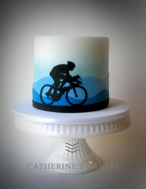 Really beautiful Birthday Cake For Cyclist, Cakes For Cyclists, Bicycle Cake Design, Cyclist Cake Ideas, Cycle Cake Ideas, Bike Cake Designs For Men, Bicycle Cake Ideas, Cycle Theme Cake, Mountain Bike Cake Ideas