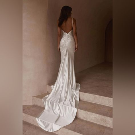 Silky Long Wedding Dress, Ruched Back Wedding Dress, Mexico Wedding Dress Beach, Simple Wedding Dress Ivory, Timeless Wedding Dress Backless, Lace Wedding Dress Low Back, Rome Wedding Dress, Low V Back Wedding Dress, Jaw Dropping Wedding Dress