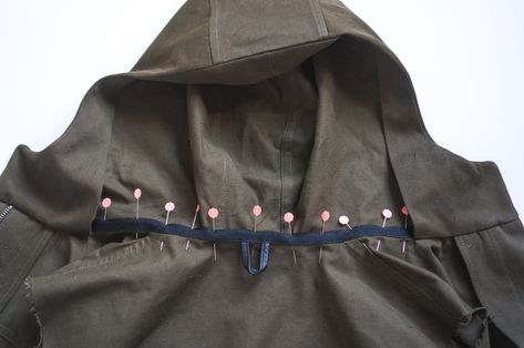 Sewing Hood or Collar (Unlined Version) // Kelly Anorak Sewalong | Closet Core Patterns Anorak Pattern, Closet Core Patterns, Strong Curves, Jacket Lining, Sewing Collars, Flat Felled Seam, Shirt Dress Pattern, Stitch Lines, A Jacket