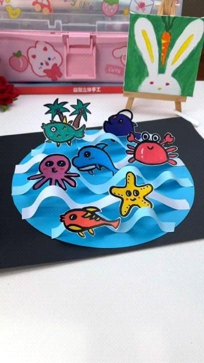 Easy Paper Crafts for Kids: Fun Projects for All Ages Up Carl Y Ellie, Easy Paper Crafts For Kids, Sea Animal Crafts, Ocean Craft, مشروعات العلوم, School Kids Crafts, Aktiviti Kanak-kanak, Kartu Valentine, Toddler Arts And Crafts