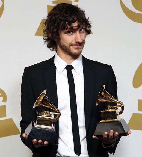 Grammys 2013 Record Of The Year: Gotye Featuring Kimbra - Somebody That I Used To Know Gotye Aesthetic, Gotye Somebody That I Used To Know, Christmas Crafts Diy Projects, Boy Aesthetic, Christmas Crafts Diy, Crafts Diy, Rock Music, Pretty People, Beautiful People