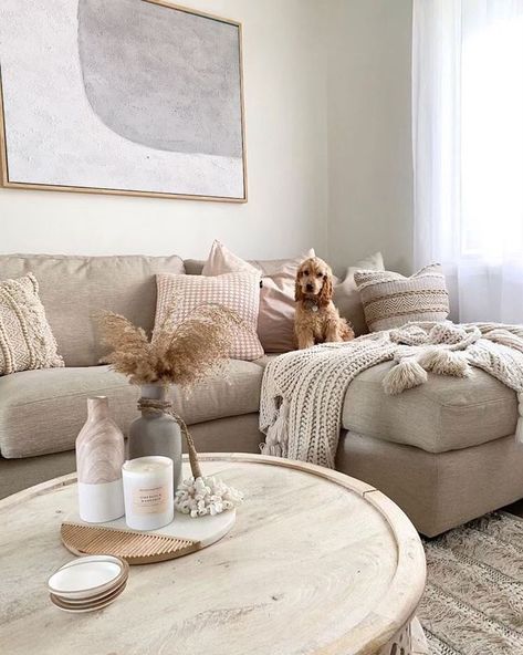 Hiasan Bilik Tidur, Beige Living Rooms, Neutral Living Room, Living Room Decor Apartment, Boho Living Room, Living Room Inspo, A Living Room, Apartment Living Room, Living Room Inspiration