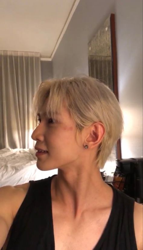 his birthmark is so cute #yeosang #kangyeosang #ateez #kpop Yeosang Ateez Birthmark, Yeosang's Birthmark, Kang Yeosang Birthmark, Ateez Yeosang Boyfriend, Yeosang Bf Material, Yeosang Bare Face, Ateez Bare Face, Cute Birthmarks, Yeosang Ateez Boyfriend Material