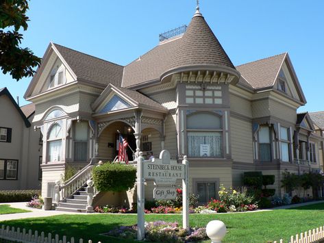 John Steinbeck, Victorian Architecture, Victorian House, House Museum, Architecture Fashion, Woman Painting, Home Fashion, Historic Homes, Queen Anne