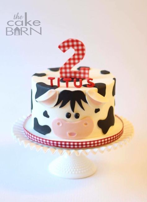 Cow cake for a Down on the Farm Theme party Cake Farm Theme, Farm Animals Birthday Cake, Cow Cake Birthday Boy, Farm Theme Birthday Cake, Barnyard Birthday Cake, Farm Theme Cake, Farm Birthday Cake, Cow Cake, Cow Birthday Cake