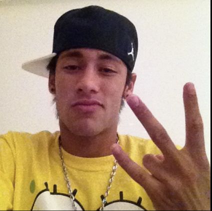 Neymar Cute, Brazil Neymar, Football Brazil, Daily Workout Plan, Soccer Boys, Anime Dancer, Soccer Pictures, Neymar Jr, Ex Husbands