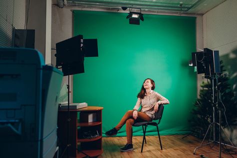 Dress Your Streaming Background for Success with a Green Screen | B&H Explora Green Screen Room Ideas, Streaming Background Ideas, Streaming Setup Background, Green Background Photoshoot, Green Screen Setup, Creator Hub, Streaming Studio, Green Screen Studio, Streaming Background