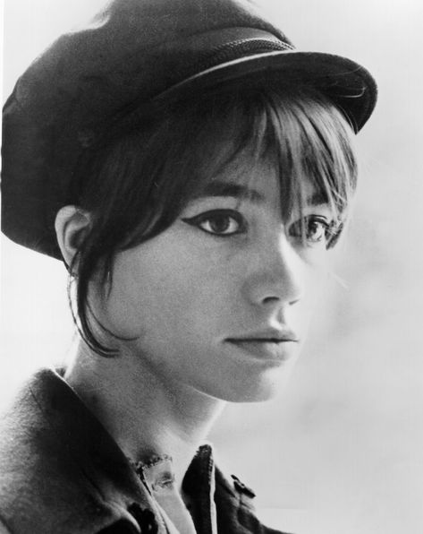 Francoise Hardy Style, Francois Hardy, Beatnik Style, Boyfriend Look, Bridget Bardot, Marianne Faithfull, Francoise Hardy, Belle Silhouette, 2024 Style