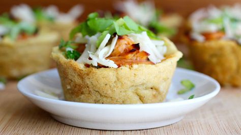 Green Chili Chicken Tamale Cupcakes Recipe - QueRicaVida.com Tamale Cupcakes, Green Chili Tamales, Kids Lunch Menu, Chicken Tamale, Chicken Tamales, Yummy Casserole Recipes, Green Chili Chicken, Green Chile Chicken, Around The World Food