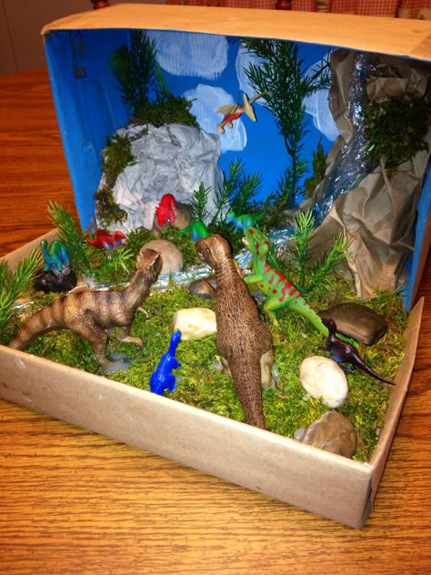 T Rex Diorama, Dinosaur Cave, Dinosaur Exhibit, Dinosaur Diorama, Dinosaur Small World, Dinosaur Activities Preschool, Dinosaur Projects, Dinosaur Exhibition, Dinosaur Activities