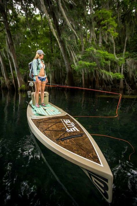 This is all I want to do in life!! Roof Camping, Paddle Board Fishing, Fly Fishing Girls, Sup Fishing, Pesca In Mare, Camping Rv, Wood Boats, Fishing Girls, Canoe And Kayak