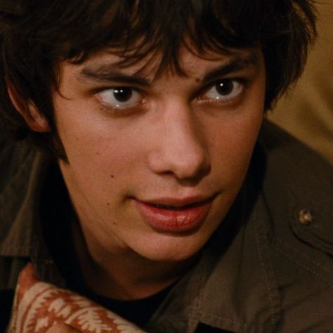 Rodrick Heffley, Brown Eyes