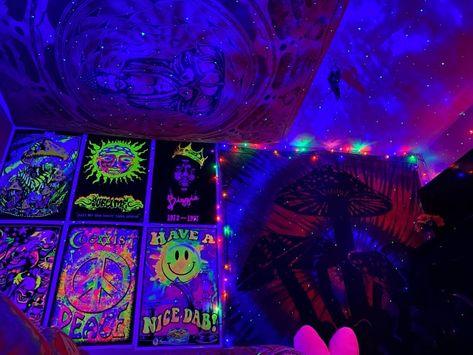 Trippy Hippie Room Decor   | trippy | trippy room | blacklight room | blacklight posters | psychedelic | trip cave | hippie room | trippy room decor | purple blacklight room | retro | vaporwave | Black And Rainbow Bedroom, Trippy Rooms Aesthetic, Trippy Room Ideas, Trippy Bedroom, Bedroom Tumblr, Black Light Room, Hippie Bedroom Decor, Trippy Room, Trippy Room Decor