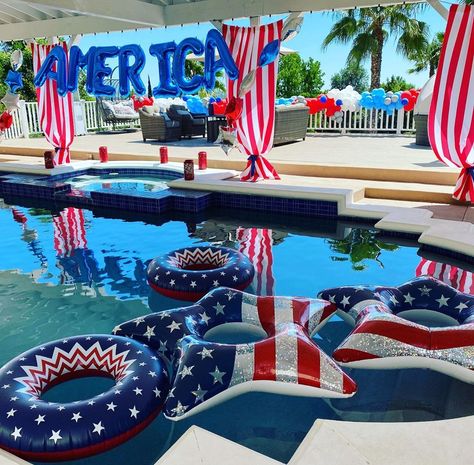 Fourth Of July Pool Party Decorations, Backyard 4th Of July Decorations, July 4th Pool Party Decorations, Usa Pool Party, Pool Party 4th Of July, 4rh Of July Party, 4th Of July Backyard Decor, 4th Of July Bday Party, 4th Of July Pool Party Ideas Decorations