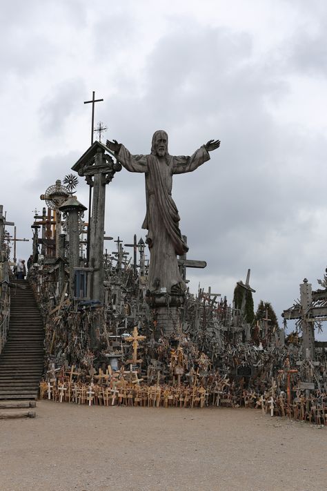 Hill of Crosses Siauliai (Lithuania) Siauliai Lithuania, Hill Of Crosses, Slavic Aesthetic, Grand Parents, Wallpaper Aesthetics, Innovative Ideas, Beautiful Wallpaper, Nature Aesthetic, Travel Inspo