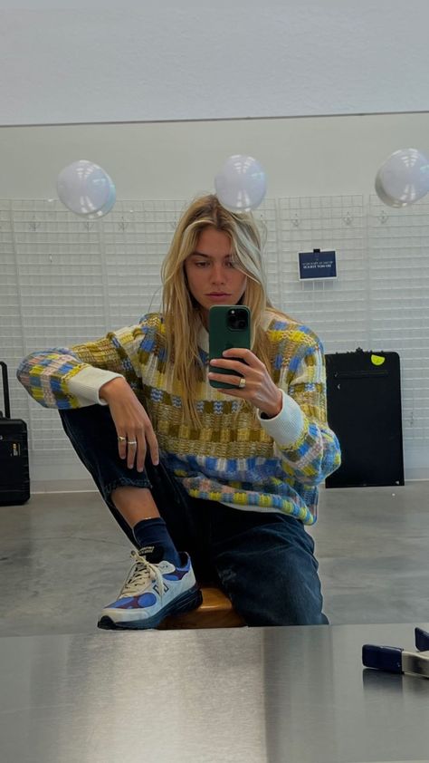 Stories • Instagram Joanna Halpin, Mirror Selfie, Street Style, Instagram