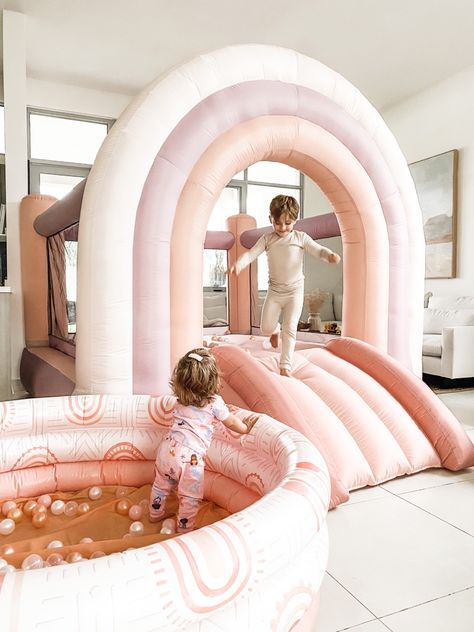 Diy Bounce House, Diy Ball Pit For Party, Indoor Bounce House Party Birthday, Bounce House Birthday Party Ideas, Birthday Party Bounce House, Modern Bounce House, Indoor Bounce House, Bounce House Birthday Party, Party Rentals Business