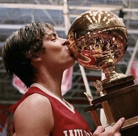 Zac Efron as Troy Bolton in High School Musical 2: Senior Year (2008) Troy High School Musical, Zac Efron High School, Gabriela Montez, Highschool Musical, Monique Coleman, Wildcats High School Musical, Kenny Ortega, High School Musical 3, High School Music