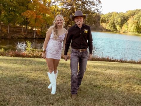 Country Homecoming Pictures, Hoco Dress With Boots, Hoco Dresses With Cowboy Boots, Western Hoco Dress With Boots, Country Prom Outfits For Guys, Country Hoco Pictures, Country Homecoming Dresses, Black Prom Couples Outfit, Western Hoco Dress