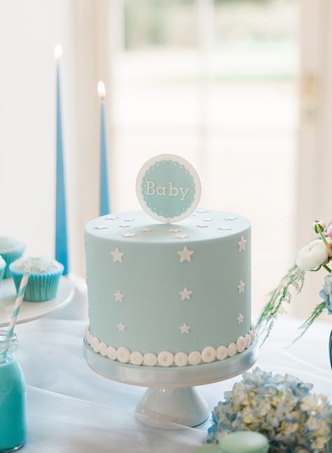 Boy Baby Shower Cake Ideas, Baby Shower Cake Simple, Boy Baby Shower Cakes, Baby Shower Cake Boy, Gateau Baby Shower Garcon, Blue Baby Shower Cake, Boy Shower Cake, Simple Baby Shower Cake, Gateau Baby Shower