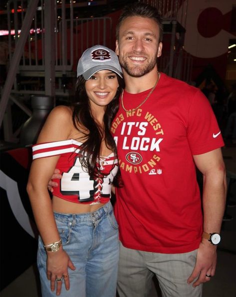 Nick Bosa Girlfriend, Kyle Juszczyk, Support Boyfriend, Players Wives, Plain Leggings, Simone Biles, Kristin Cavallari, Nfl Players, Weekend Wear