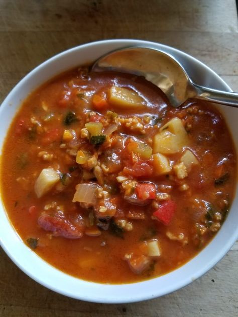 Conch Soup Recipe, Conch Recipes, Conch Chowder, Conch Salad, Bahamian Food, Chowder Recipes Seafood, Fish Chowder, Chowder Soup, Caribbean Food