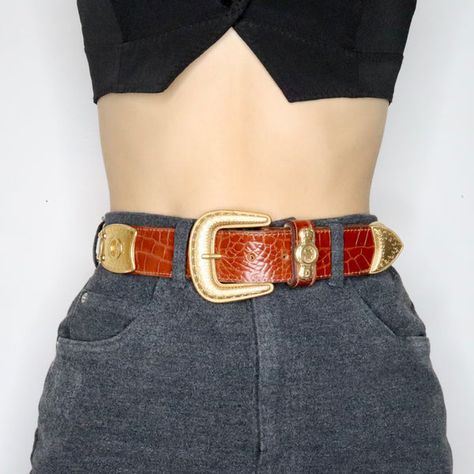 80s Gold Western Leather Belt (S/M) 80s Accessories, Western Leather Belt, 70s Outfits, Western Leather, Vintage Belts, Beautiful Skirts, The 1980s, 80s Fashion, Western Outfits