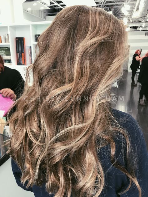 Sandy beige balayage Instagram- bychrissycunningham Sandy Beige Balayage, Beige Balayage, 2018 Hair, Natural Highlights, Dark Blonde, Dream Hair, All Things Beauty, Curled Hairstyles, Hair Colors