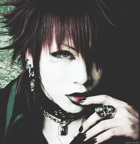 Ruki Ruki The Gazette Icon, Ruki Gazette Icon, Ruki Gazette, Uruha The Gazette, The Gazette Old Pics, Ruki The Gazette, The Gazette Memes, One Ok Rock, The Gazette