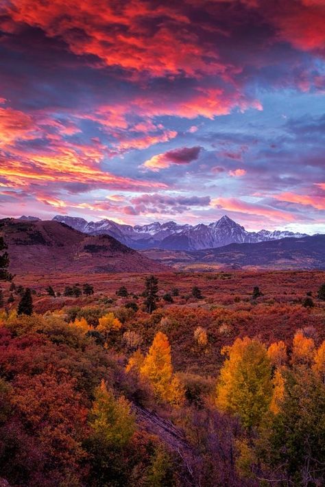 Colorado Honeymoon, Honeymoon Goals, San Juan Mountains Colorado, Mountain Autumn, Fall Scenes, Autumn Sunrise, Mountain Scenes, Gorgeous Pics, Mountains Colorado