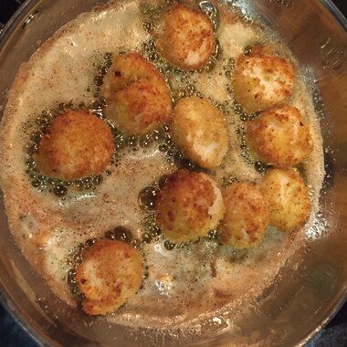 Breaded and Fried Scallops Recipe | Allrecipes Breaded Scallops Recipe, Fried Scallops Recipe, Breaded Scallops, Bay Scallop Recipes, Pan Fried Scallops, Easy Dinners For One, Bay Scallops, Fried Scallops, Scallops Recipe